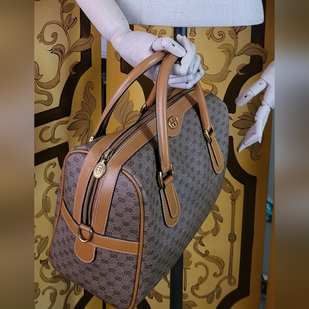 GUCCI Vintage Handbag with Dual Handles